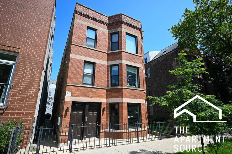 Building Photo - 2019 N Hoyne Ave