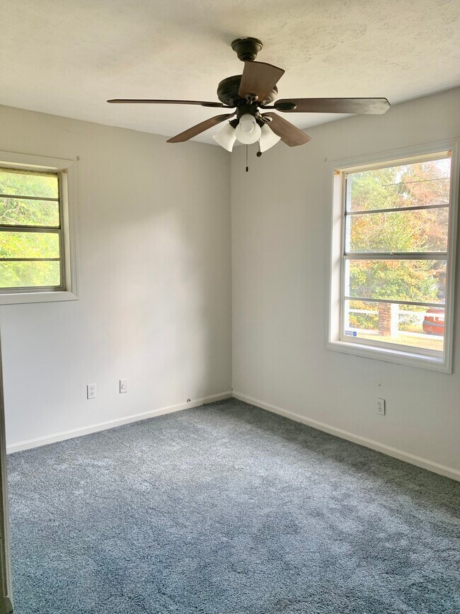 Building Photo - Lee rd 474
