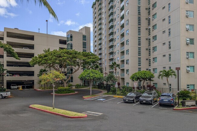 Building Photo - 2 Bed / 1.5 Bath Condo with 2 Parking Salt...
