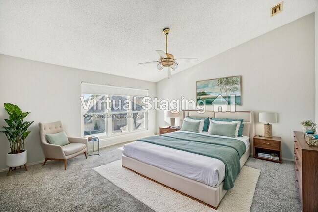 Building Photo - "Spacious 4-Bedroom, 2.5-Bath Living Meets Storybook Backyard Charm!"