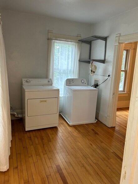 upstairs laundry - 417 Nicolet Blvd