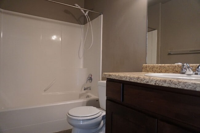 Building Photo - 8264 Resaca Dr
