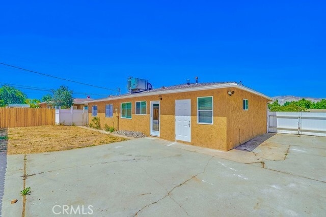 Building Photo - 19789 Evelyn St