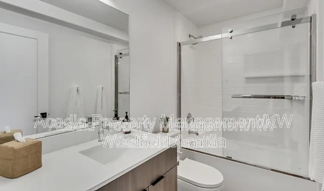 Building Photo - 4186 S Main St