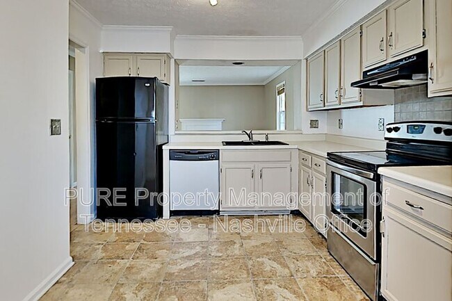 Building Photo - 473 Claircrest Dr