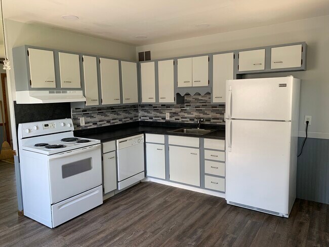 Building Photo - 1217 Concord Ct