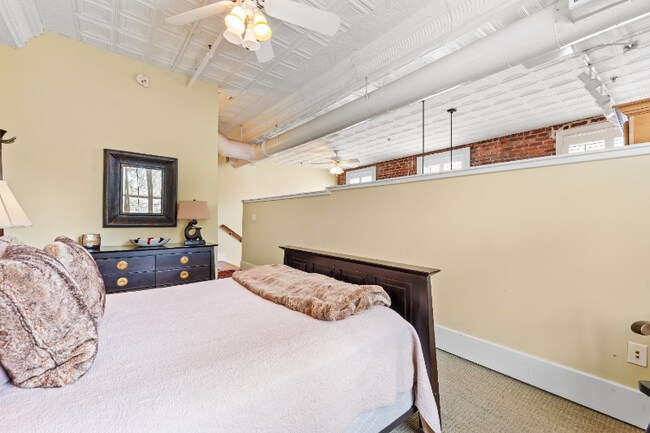 Building Photo - 4 Beaufain St