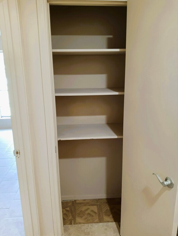 Building Photo - 1112 Autumn Oak Dr