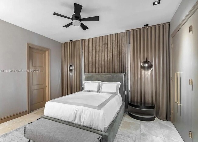 Building Photo - 432 S Hibiscus Dr