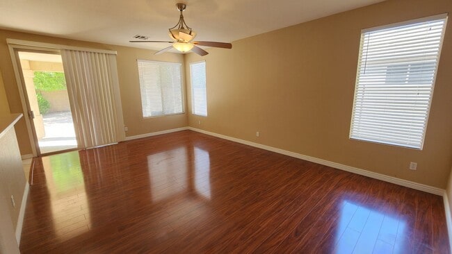 Building Photo - 3 Bedroom Home in Dobson Place Community N...