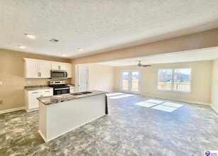 Building Photo - 320 Breckinridge Cir