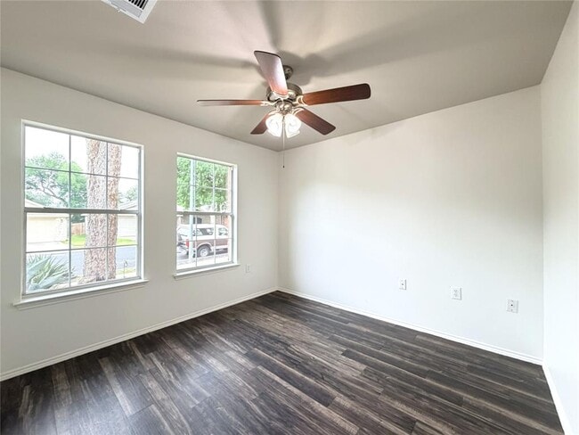 Building Photo - 5216 English Glade Dr