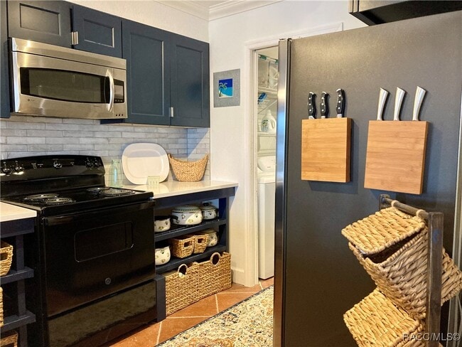 Building Photo - 373 NW 14th Pl