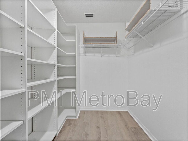 Building Photo - 1424 Firewheel Dr