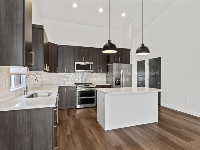 Building Photo - 7411 S Drake Pk Ct