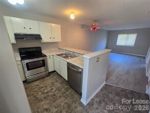 Building Photo - 1652 Eagles Pl