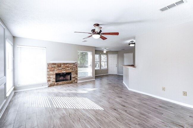 Building Photo - 2103 Charlton House Ln