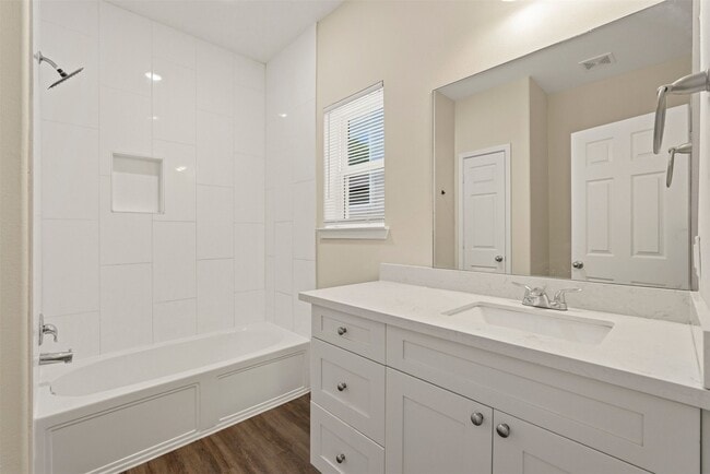 Building Photo - 2218 Bringhurst St