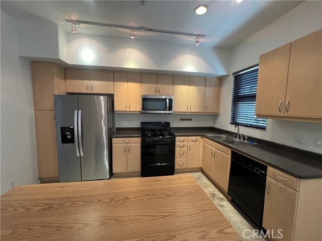 Building Photo - 204 N Spurgeon St