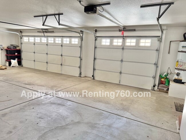 Building Photo - Spacious 4 Bedroom Home in Copper hills Ne...