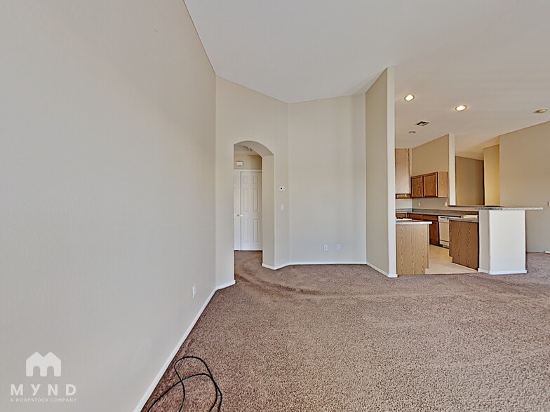 Building Photo - 6057 Slow Bob St