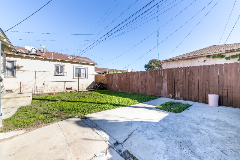 Building Photo - 6622 Bonsallo Ave