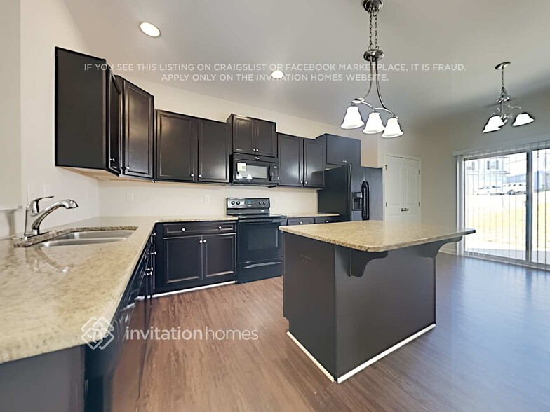 Building Photo - 429 McCarthy Dr