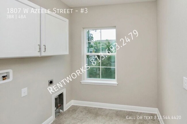 Building Photo - Move in Special! Gorgeous Modern 3/ 3.5 To...