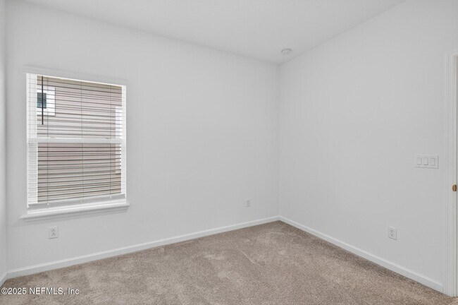 Building Photo - 7159 Pine River Ct
