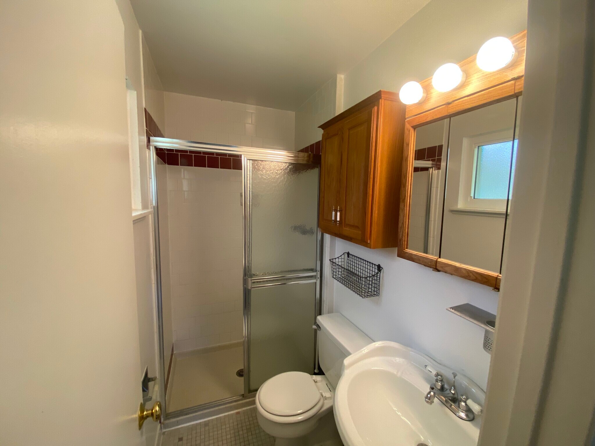Master bath - 4616 Twinbrook Rd