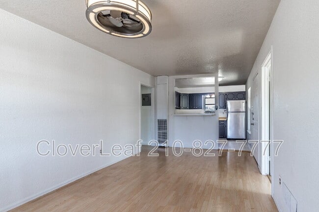 Building Photo - 317 Kashmuir Pl