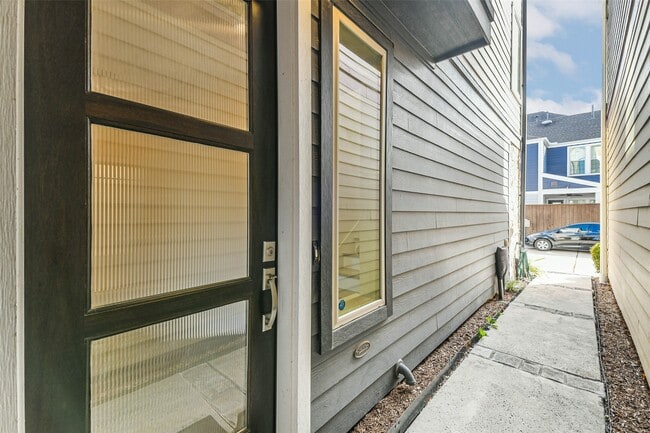 Building Photo - 12542 Malachite Wy