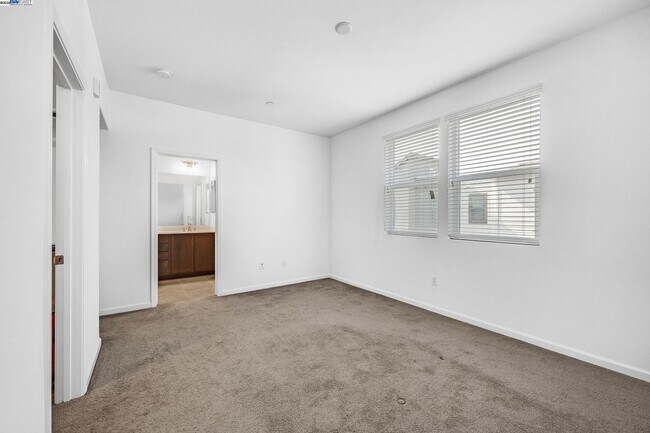 Building Photo - 22759 Filbert St