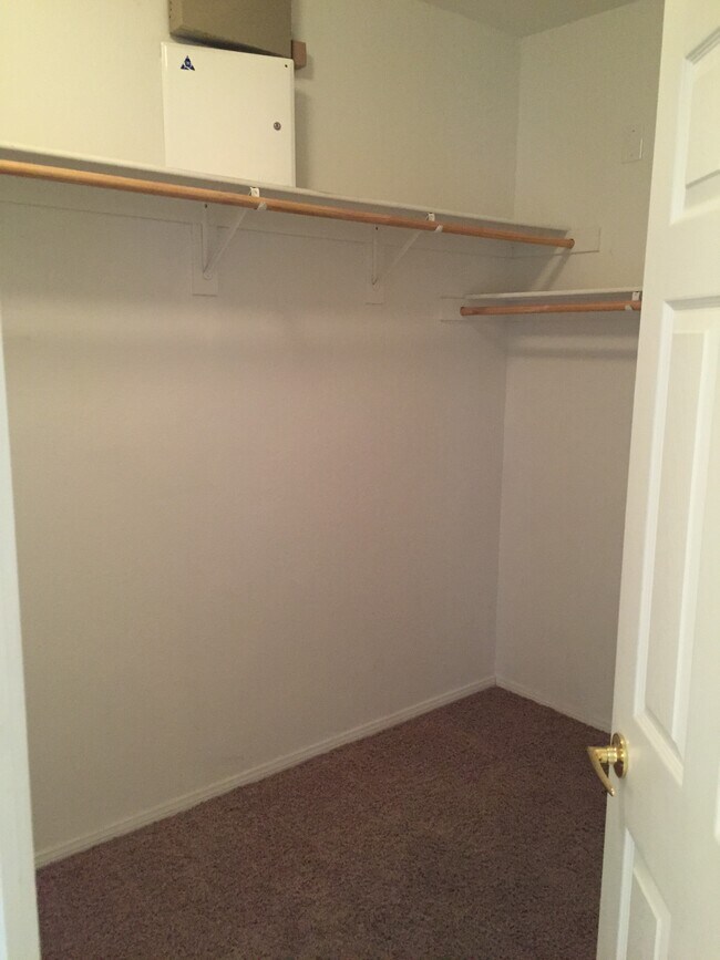 Building Photo - 1119 Phillip Island St