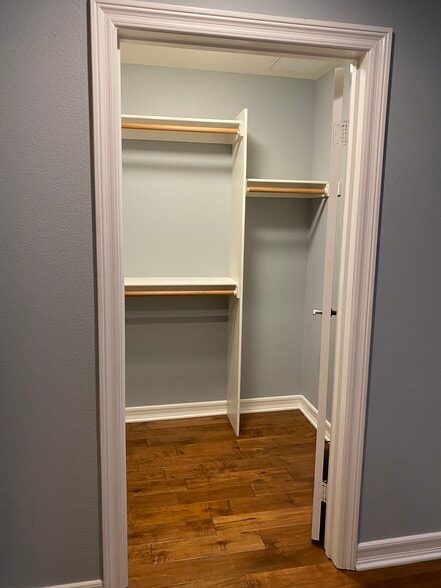 Building Photo - 1480 Broadway