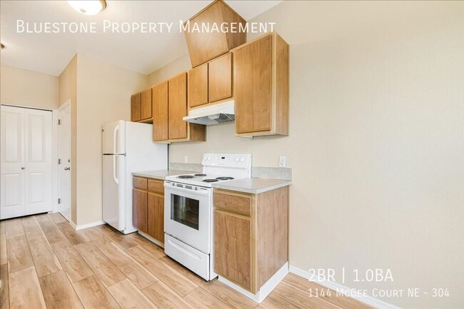 Building Photo - 1144 Mcgee Ct NE