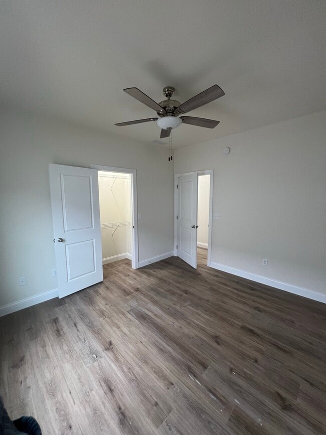 Building Photo - 08 Longbranch Dr