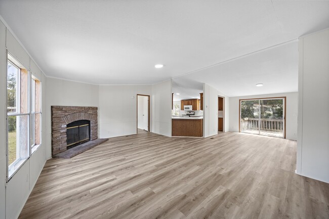 Building Photo - 16482 Pisces Rd