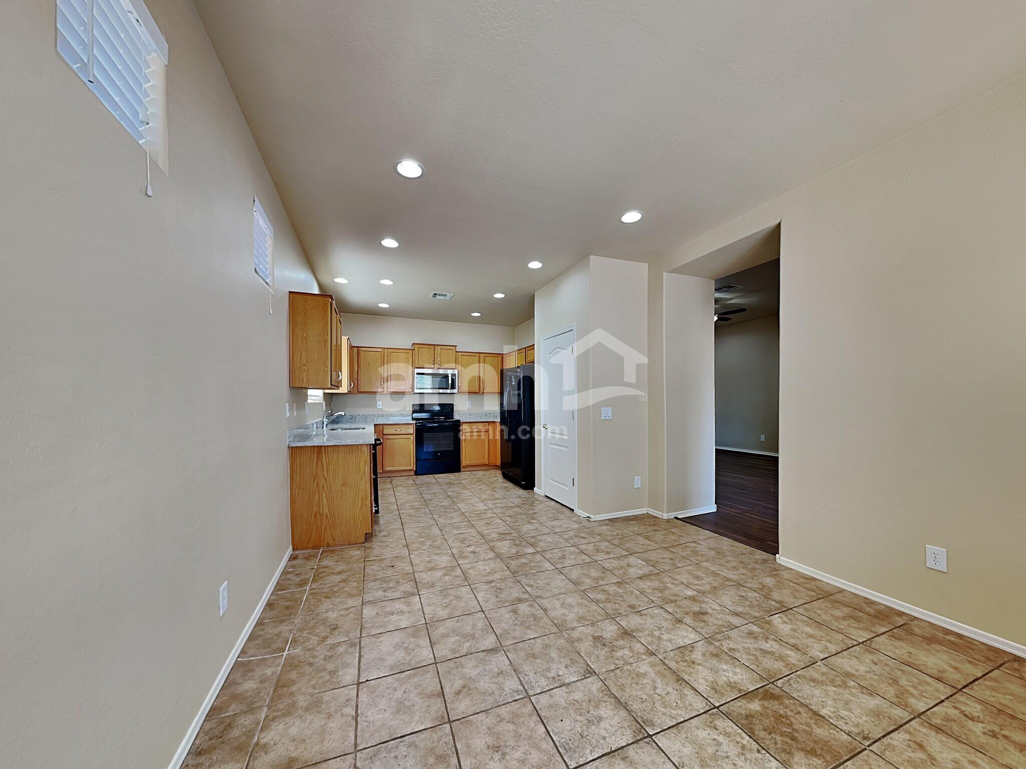 Building Photo - 683 S 221st Dr