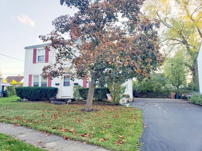 Primary Photo - 9 Garden Rd