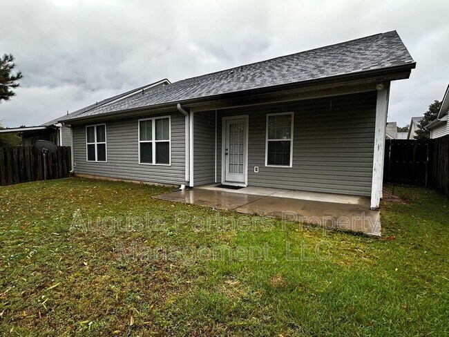 Building Photo - 206 High Meadows Cir