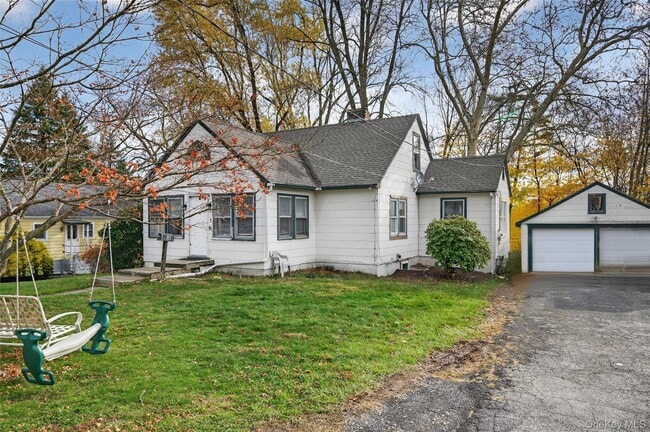 Building Photo - 36 Swezey Pl