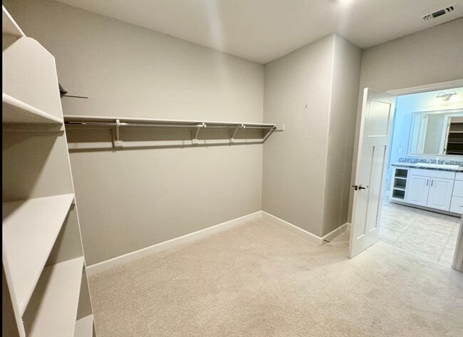 Building Photo - Beautiful home in Springlake!!