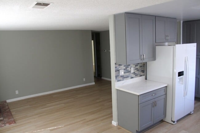 Building Photo - 1562 Partridge Dr