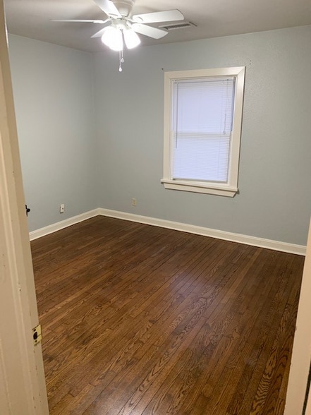 Building Photo - 2058 S Johnstone Ave