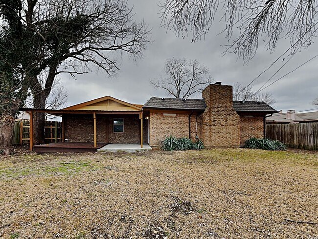 Building Photo - Coming Soon! 3 BR/2BA | Newly Renovated Single Family Home | Fenced backyard | In Mesquite