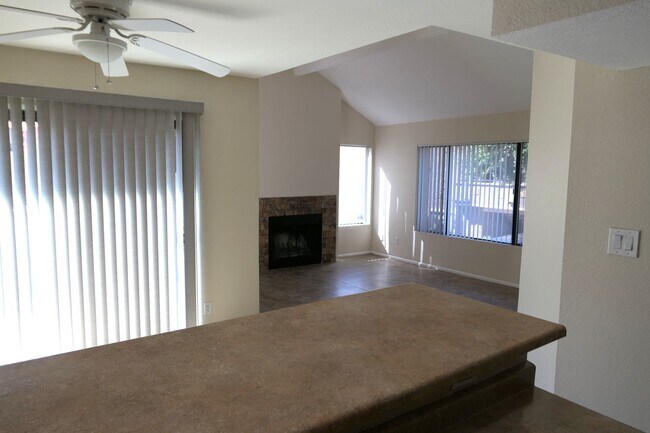 Building Photo - 5122 E Shea Blvd