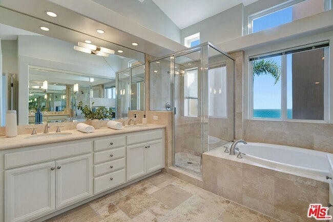 Building Photo - 6412 Lunita Rd