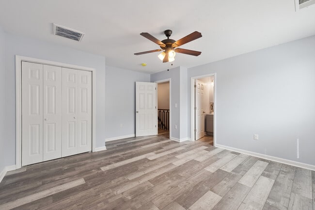 Building Photo - 305 N Graham**