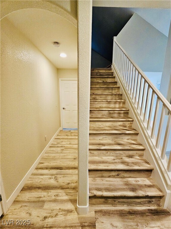 Building Photo - 777 Valley Rise Dr